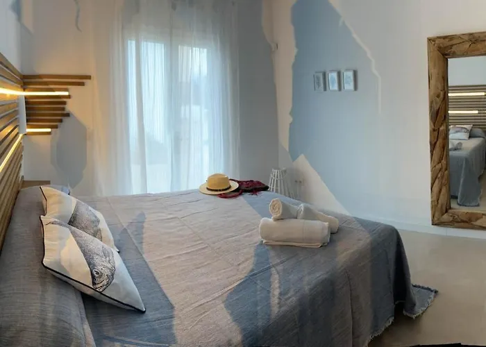 Cales De Menorca 7 Cala Blanca (Menorca)